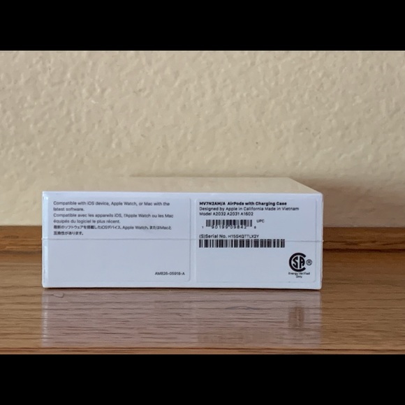 Apple Airpods 2nd Generation BRAND NEW - Picture 4 of 5